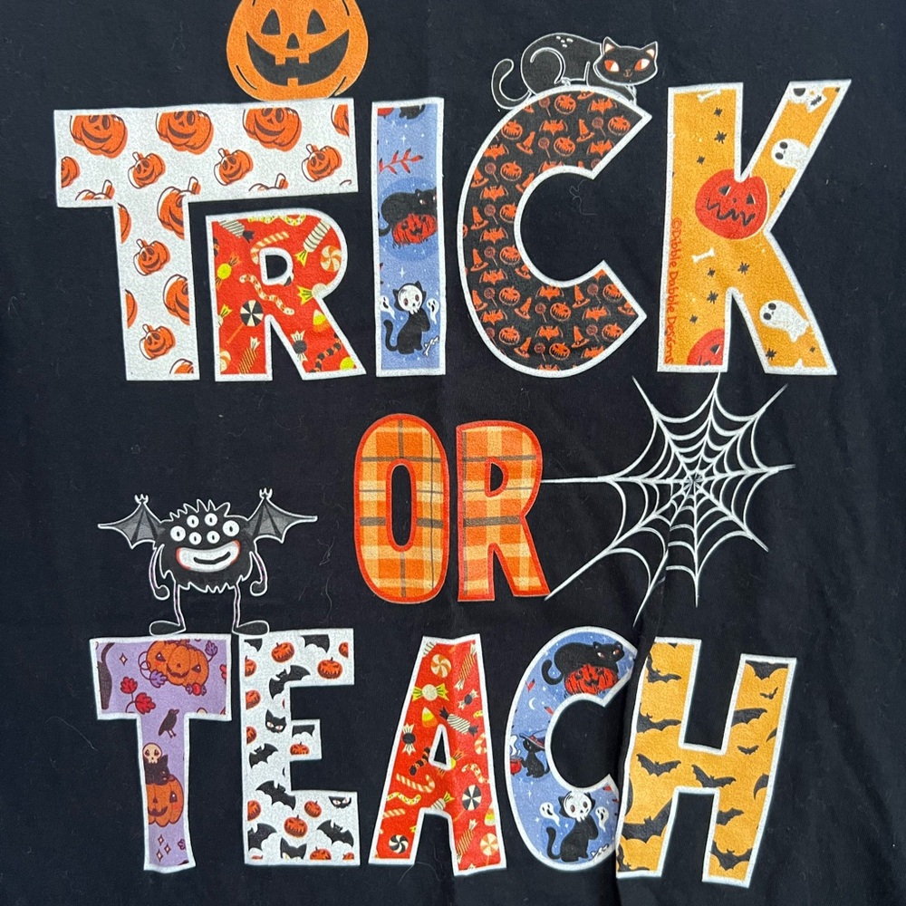 🎃Halloween Teacher shirt “Teach or Trick”🎃 - Picture 3 of 5
